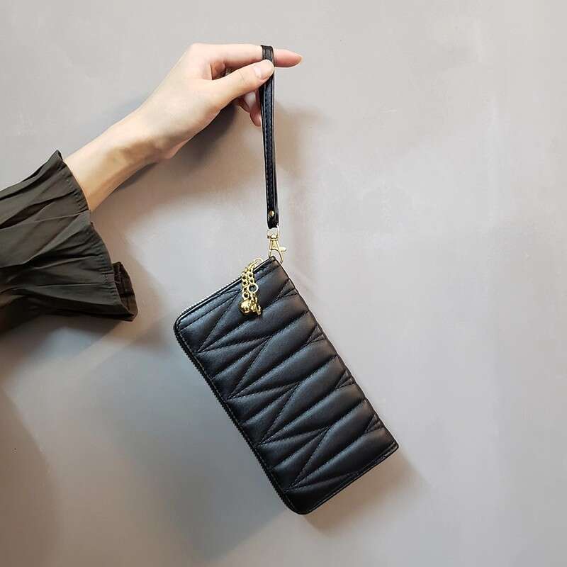 Quilted for Women, Long Multi-Functional Leather Wallet, 2025 New Fashion Large Capacity Clutch Wallet with Zipper