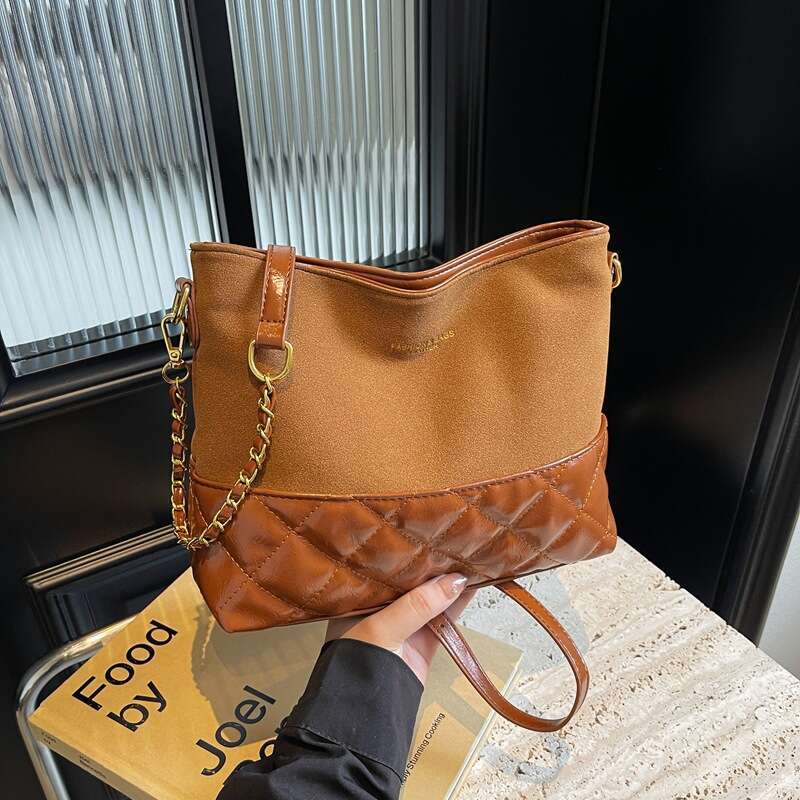 Chain Women's 2025 New Trend Simple Texture Crossbody Luxury Casual bags Color Block Designer Shoulder Underarm Bag