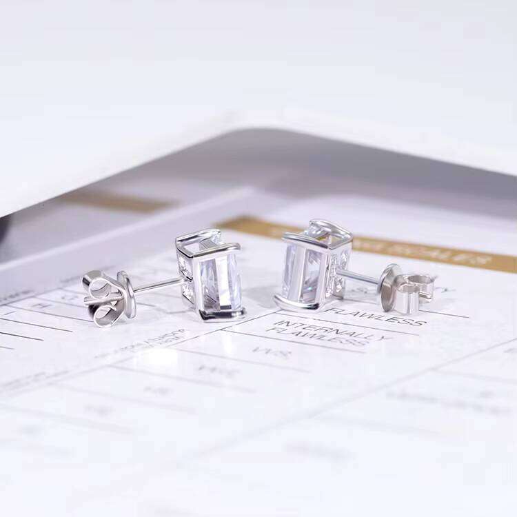 Fine Jewelry Custom Sterling Sier 1.2ct 2.0ct 4.0ct Princess Dia Stud Earrings for Women