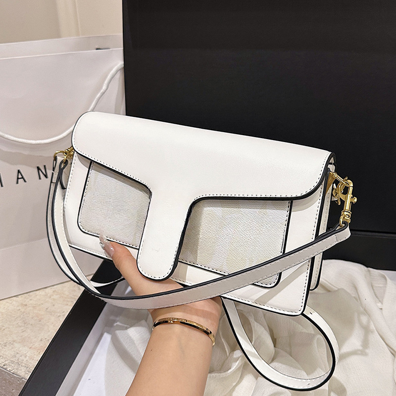 Luxury Brand Fashion Texture Bag 2025 New Women's Designer Handbag Multi Functional Party Bag High End Elegant Multi Functional Bag Men's Wa