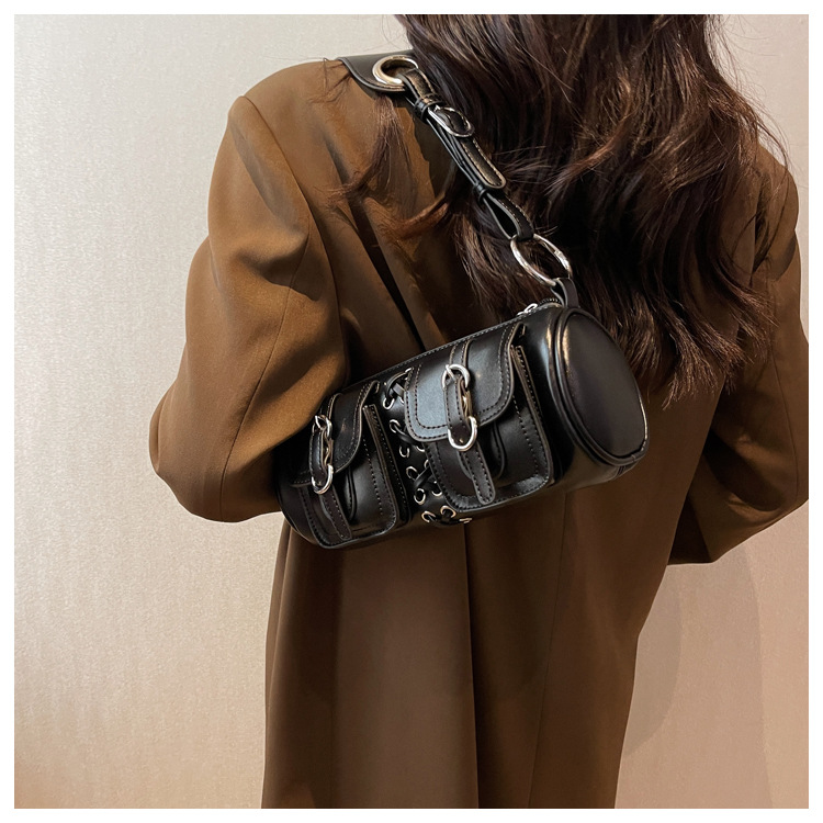Chic Multi-Purpose Arm Crossbody Purse Ideal For Fashion-Conscious Females