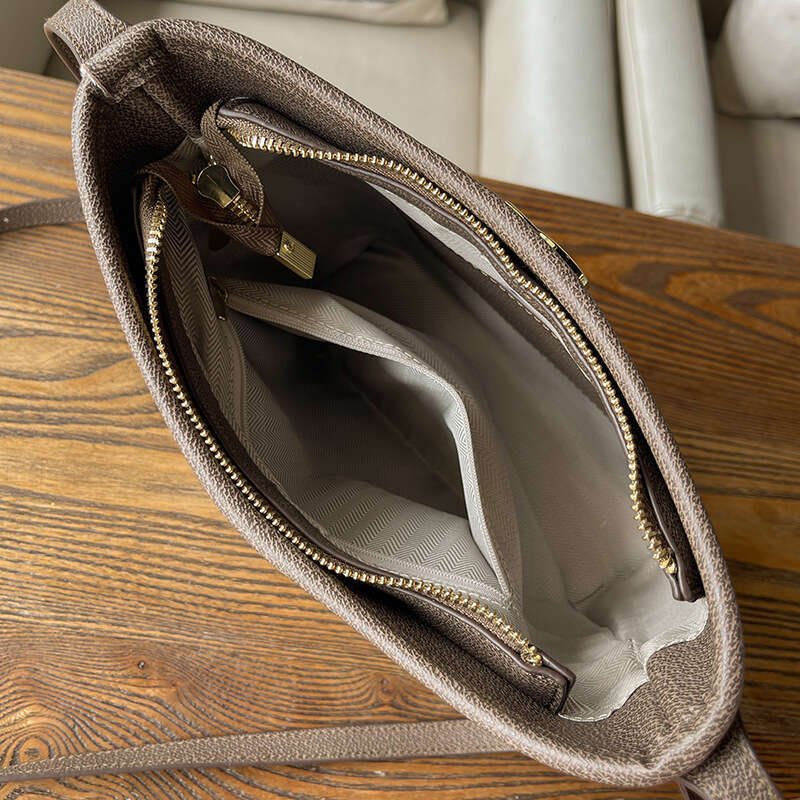 Niche Luxury Old Flower Bucket for Women 2025 New Office Commuter Handbag Versatile Casual Shoulder Crossbody Bag