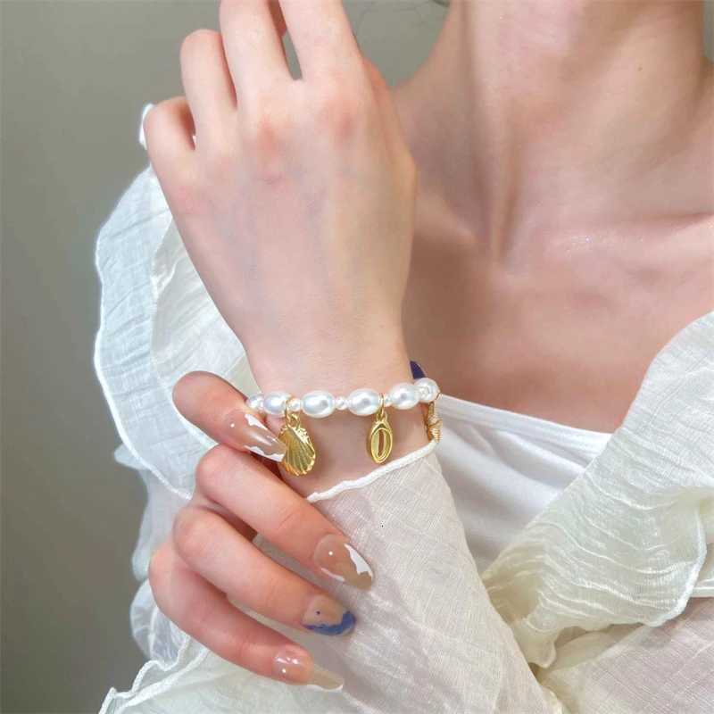 2024 New Fashion Starfish Shell Pearl Bracelet Womens Beach Elegant Travel Party Jewelry Bracelet Z250807