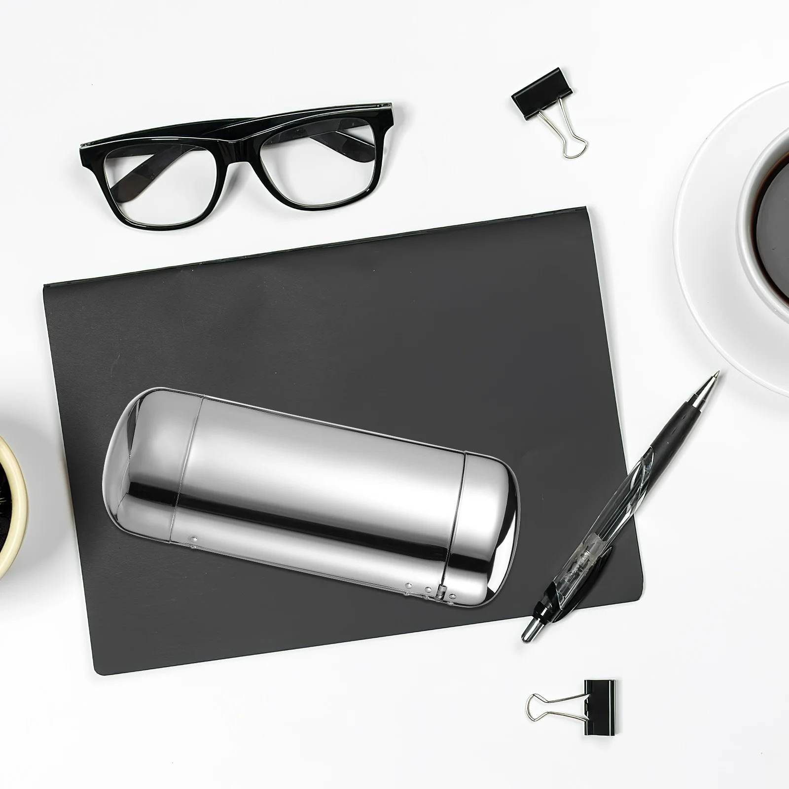 Elegant Painted Glasses Case Hard Slim Sunglasses Case Metal Eye Glass Holder for Eyeglasses Women Safety Protection for Pens 250806BJ - view 4