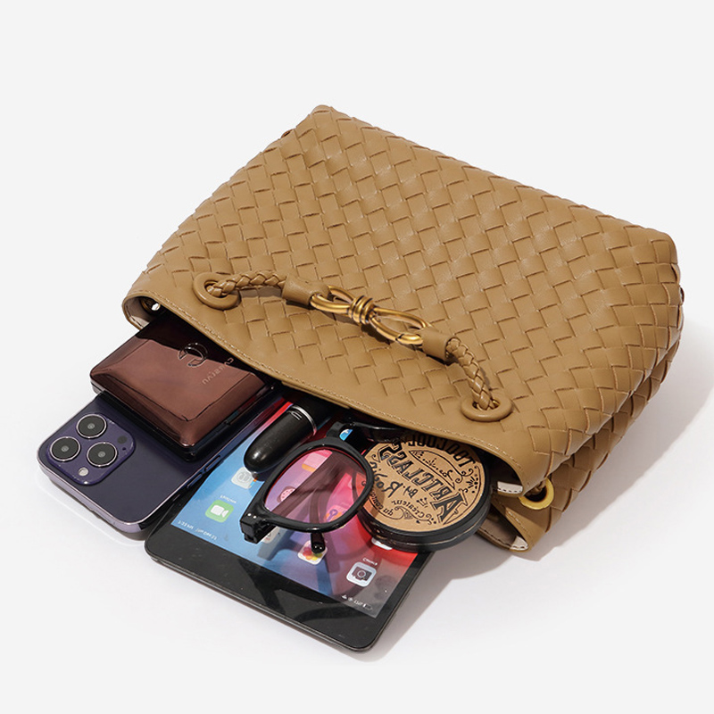 2025 new High end textured large capacity handbags Mom woven bags personalized simple single shoulder cross body bags for women
