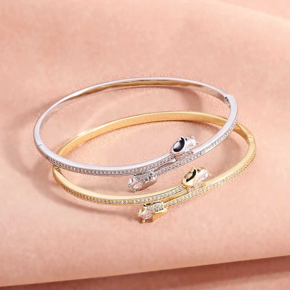 1PC Fashionable and Elegant Copper Zircon Inlaid Womens Bracelet Valentines Day Gift Mothers Day Gift Z250807