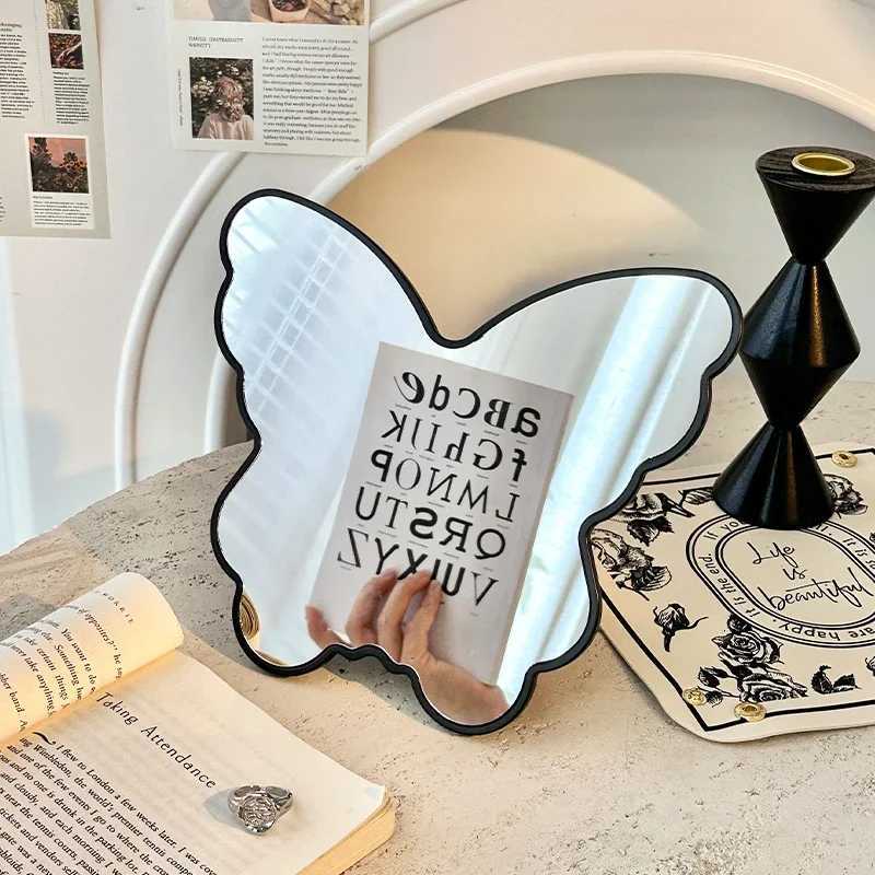 Quality Nordic Cute Mirrors Small Makeup Funky Design Kawaii Girls Mirrors Korean Aesthetic Decorative Mirrors Home Decoration Z250807