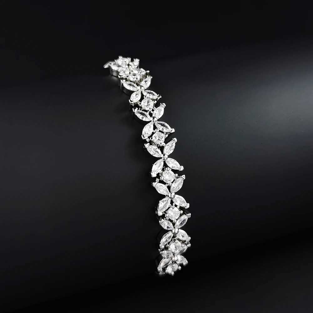 2024 New Fashion Silver Color Leaves Adjustable Bracelet Bangle for Women Anniversary Gift Jewelry Wholesale S6058 Z250807