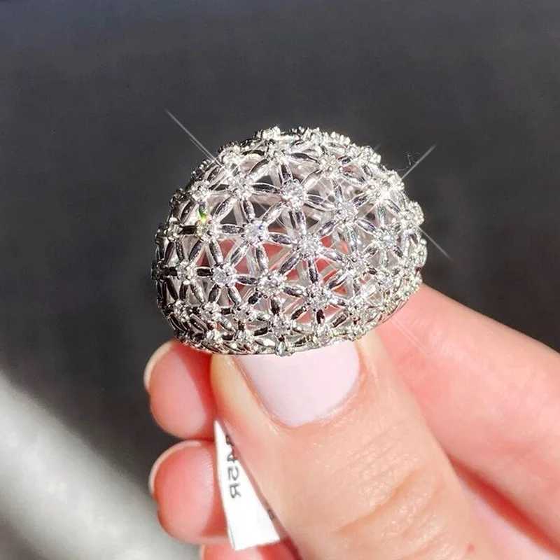 925 Sterling Silver Luxury Party Ring Hollowed Female Anniversary Accessories with Brilliant Zirconia Gorgeous Finger Jewelry Y250808