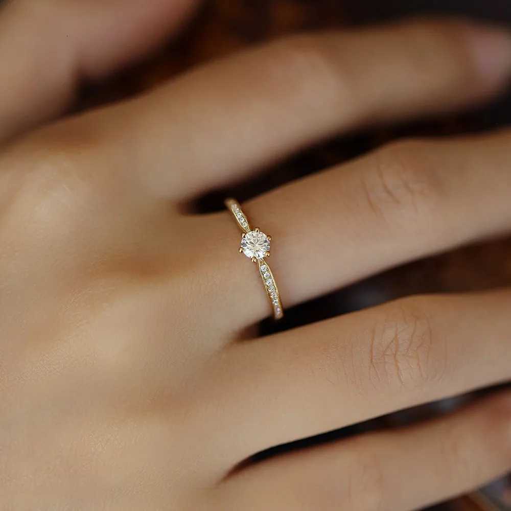 925 Sterling Silver Plated 14K Gold Shining Zircon Ring for Women Exquisite Temperament Wedding Jewelry Y250808