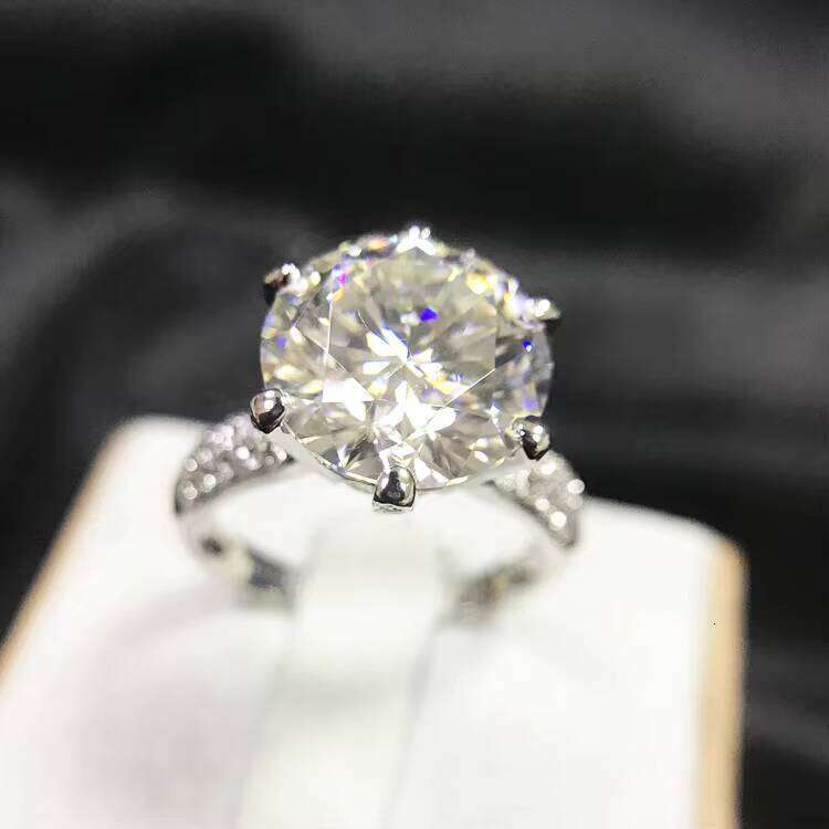 Custom Jewelry 14K Gold 6 Prong 5ct Round Cut Moissanite Auxiliary Stone Melee Engagement Wedding Eternity Women Rings