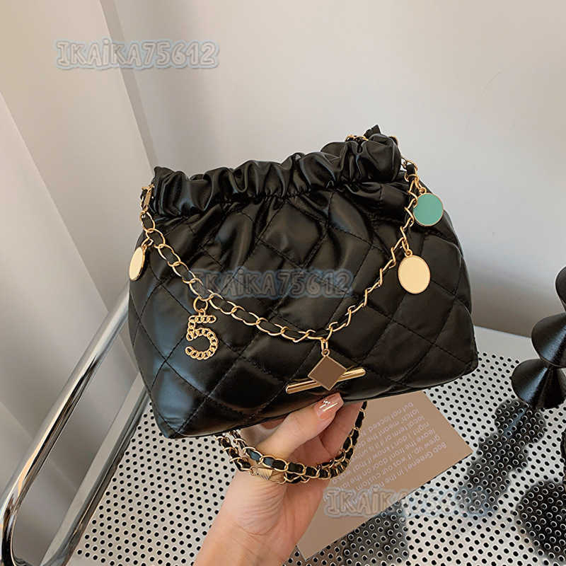 Fashion Trendy Chain Bucket Bag 2023 Autumn Winter New Style Elegant Small Bag Womens Quilted Single Shoulder Crossbody Bag H250808