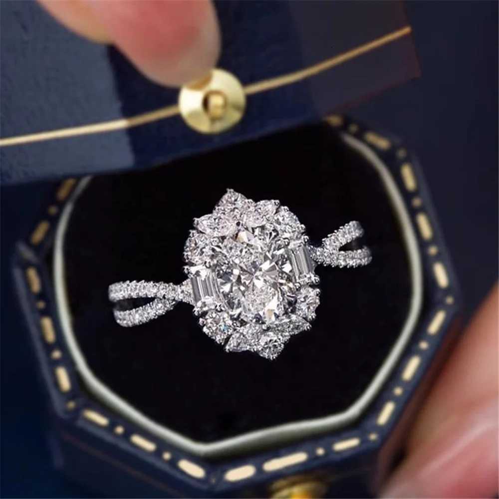 Cute Female White Zircon Stone Silver Color Wedding Rings Promise Open Adjustable Engagement Jewelry for Women Y250808