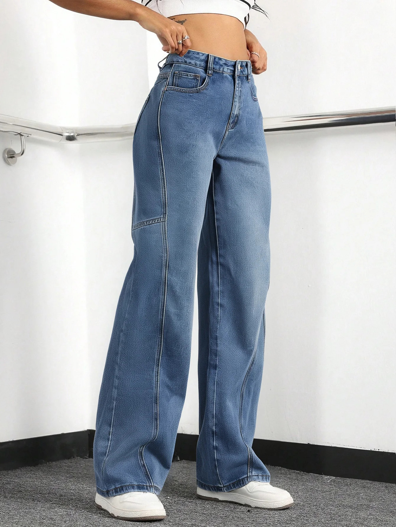 Womens High - Waisted Wide Leg Cargo Jeans | Baggy Denim Workwear Pants 250804