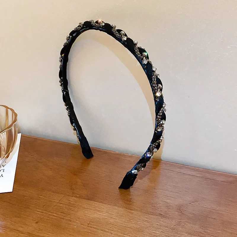 Inlaid Rhinestone Wr Twist Band for Wen Black Fabric Arc Hair Band Delicate Korean Hair Bundle Mori Girl Accessories Y250808