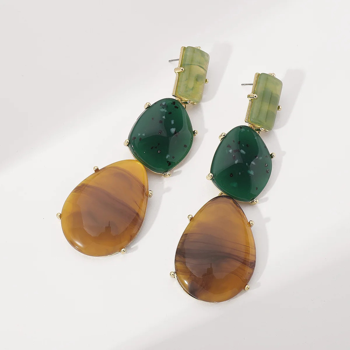 Vedawas Colorful retro-geometric resin earrings simple banquet holiday earrings women jewelry 250807