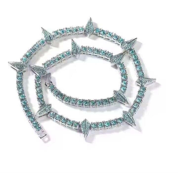 Miami-Inspired Cuban Links Chain Bracelet Featuring Dazzling Lab-Grown Moissanite Stones