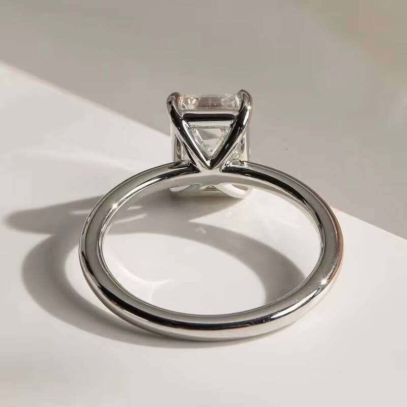Xingguang Emerald Cut Gold Lab CVD/ Moissanite Dia Ring for Women Engagement/Anniversary/Wedding Fine Jewelry
