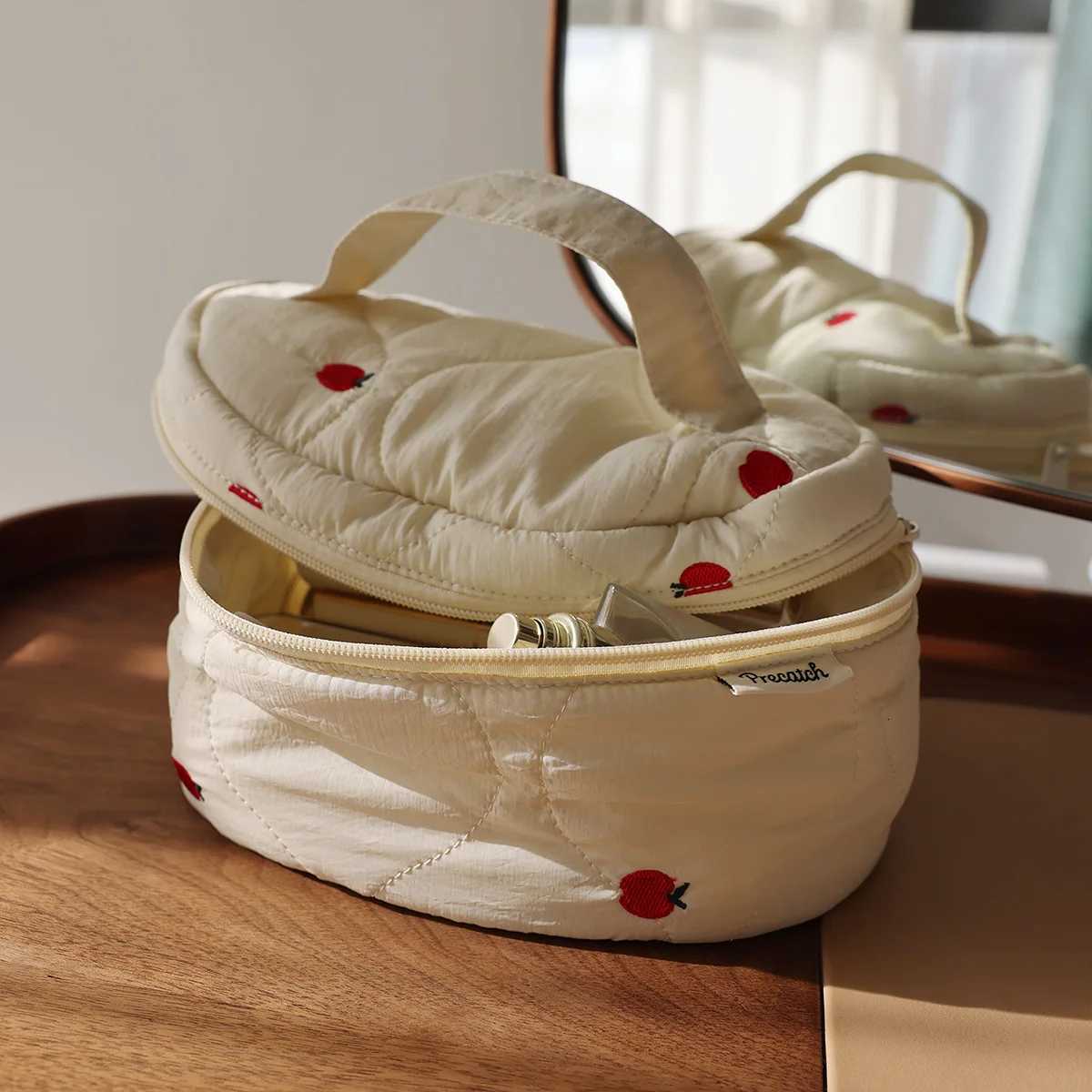 Portable Fruit Flower Embroidered Cosmetic Bag With Zipper Large Capacity Soft Girls Handheld Storage Handbag Accessories Y250808