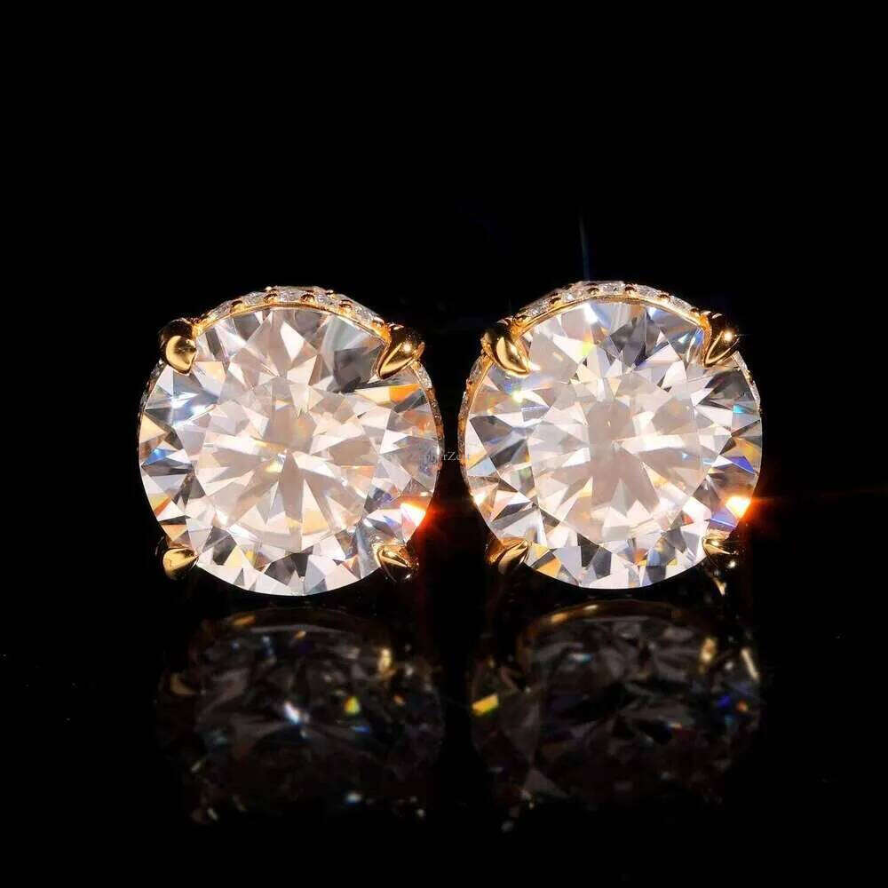 Hip Hop Sier Emerald Big Round Dia 13MM 16 Carat VVS Moissanite Stud Earrings