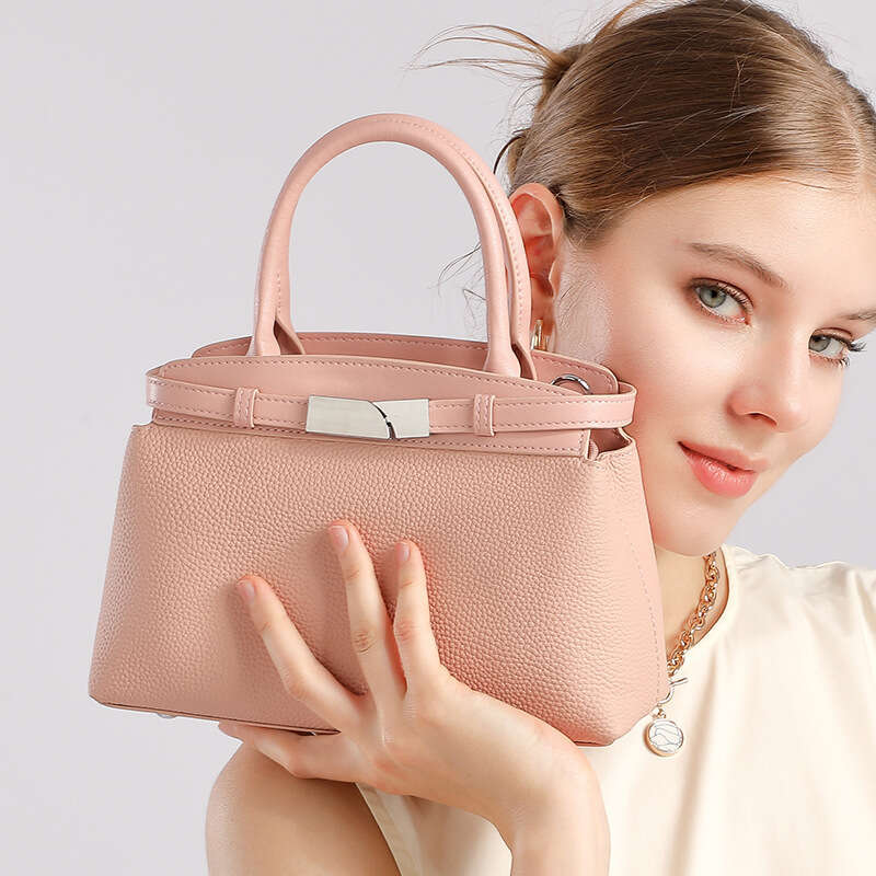 2025 New Genuine Leather Fashion for Women, Single Shoulder Small Square Stylish Crossbody Bag, Simple Trendy Versatile Women's Bag