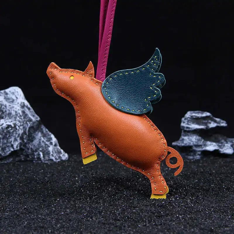 Flying Pig Sewing Bag Pendant Handmade Cowhide Genuine Leather Bagpack Vintage Casual Car Key Chain Accessories Decoration 250801