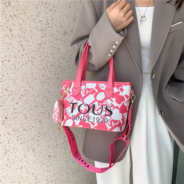 2025 Every Free Delivery To Your Door Women's Bag Is The Labor Of A Designer Bag Luxury Bag Designer's Hard