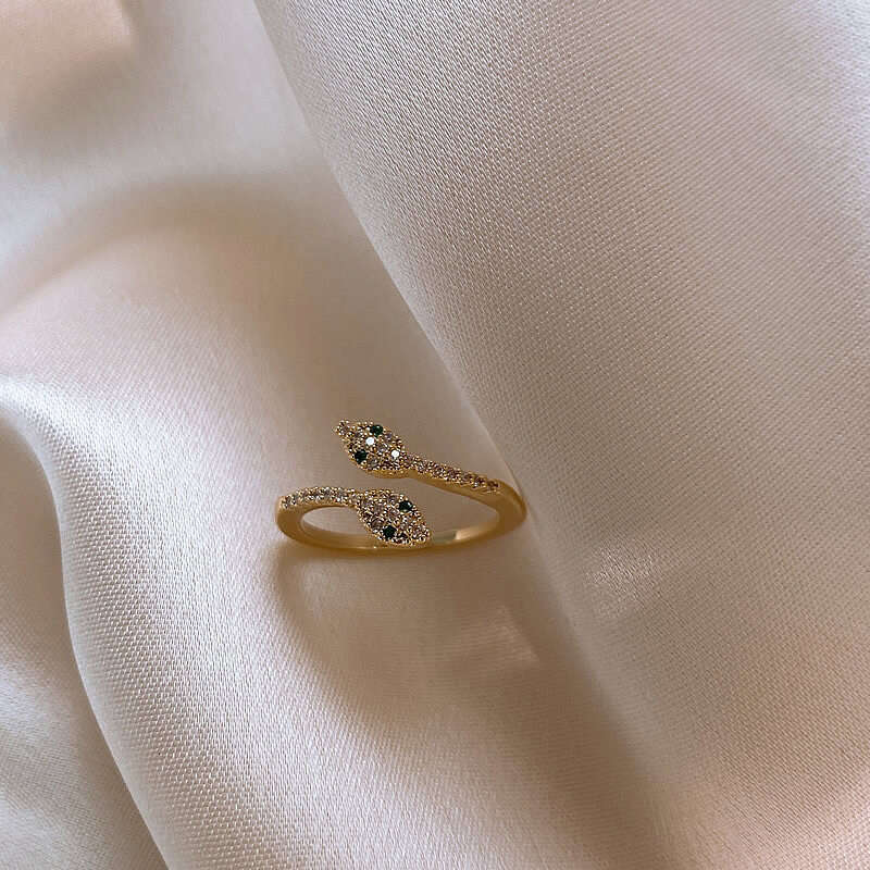Exquisite Chinese Style Open Ring for Women, Light Luxury Internet Celebrity Index Finger Ring, High-end Sense with Inlaid Diamond Snake Head Zodiac J