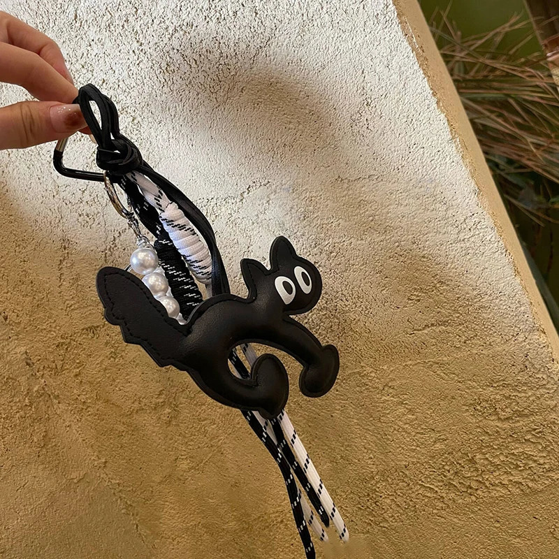 Classic Cute Leather Cat Shape Keychain Pendant Lovely Car Key Ring Bag Charm Phone Trinket Accessories 250801