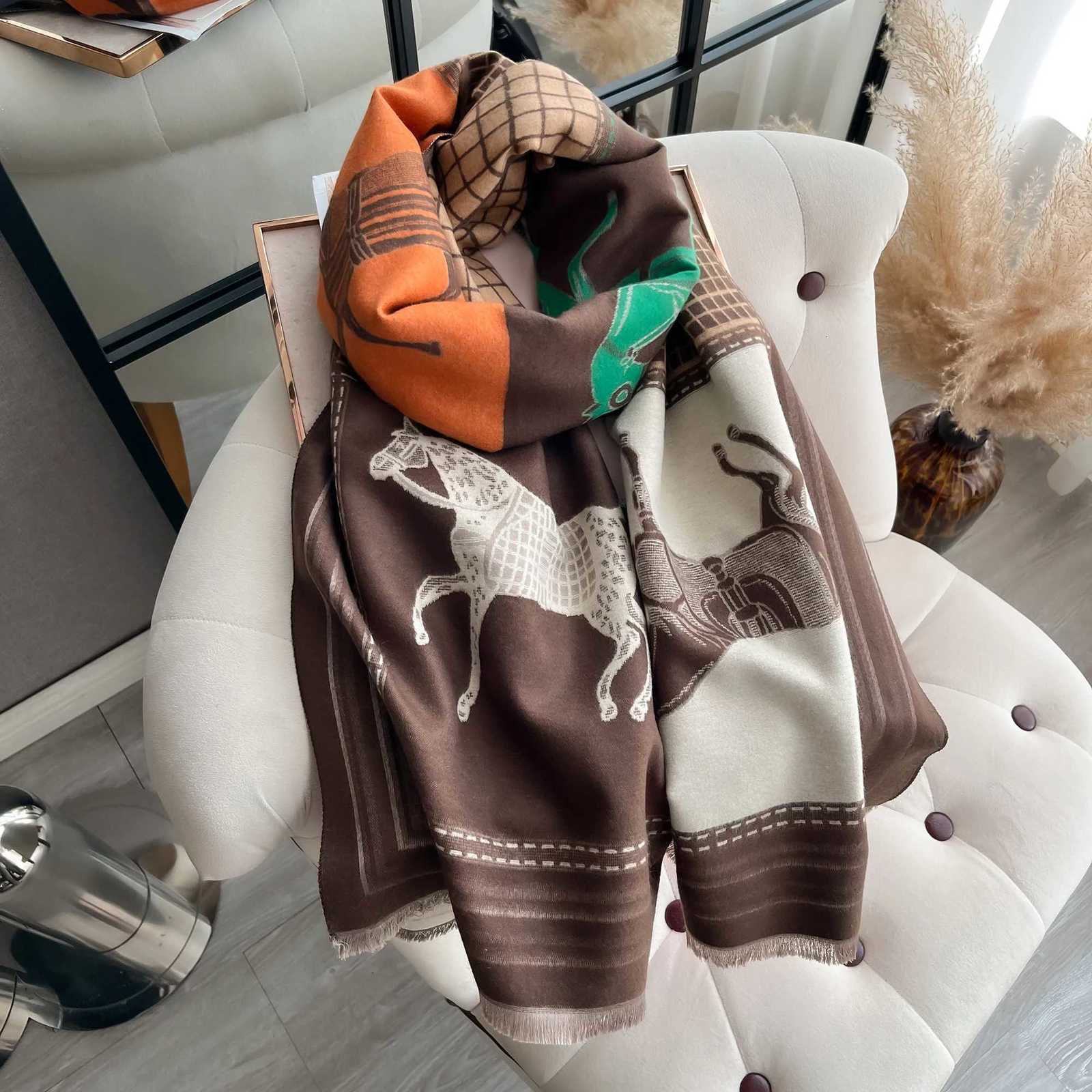Autumn Winter Scarf Women Pashmina Shawls and Wraps Cashmere Blanket Warm Thick Stoles for Ladies Outdoor Scarf 2024 New Print G250818