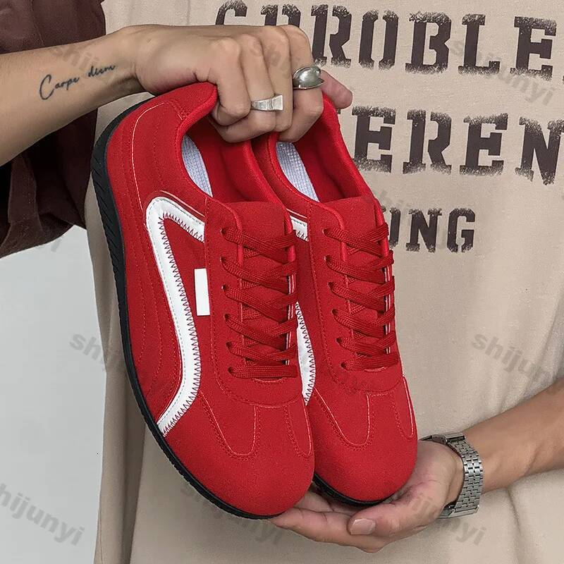 Men's Sneakers Spring Autumn 2025 New Lightweight Comfortable Outdoor Non Slip Casual Shoes Fashion Cross Tied Soft Sole Flats ddmysaturn