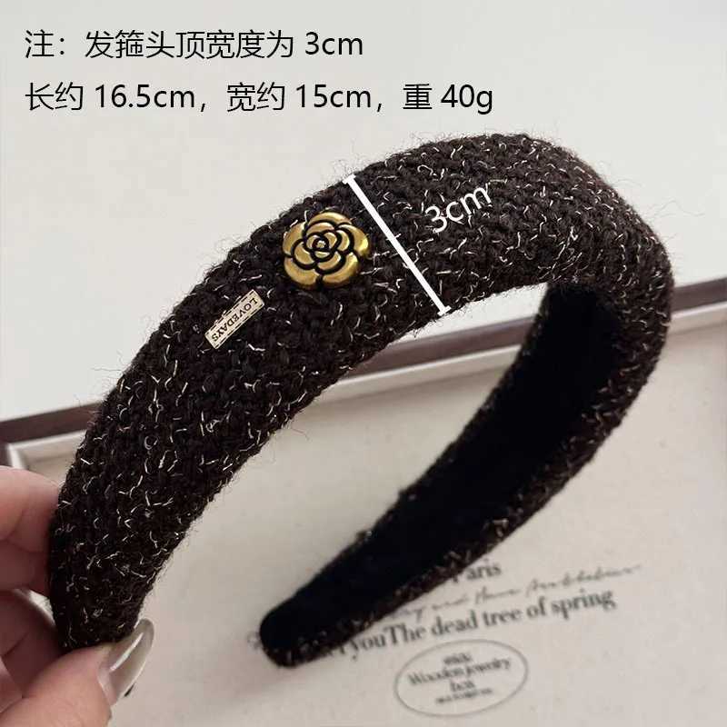 Fashion Wen Autumn Winter Lia Hair Band Heaear 2025 New Vintage Gold Badge Piece P Band Hair Accessory Y250808