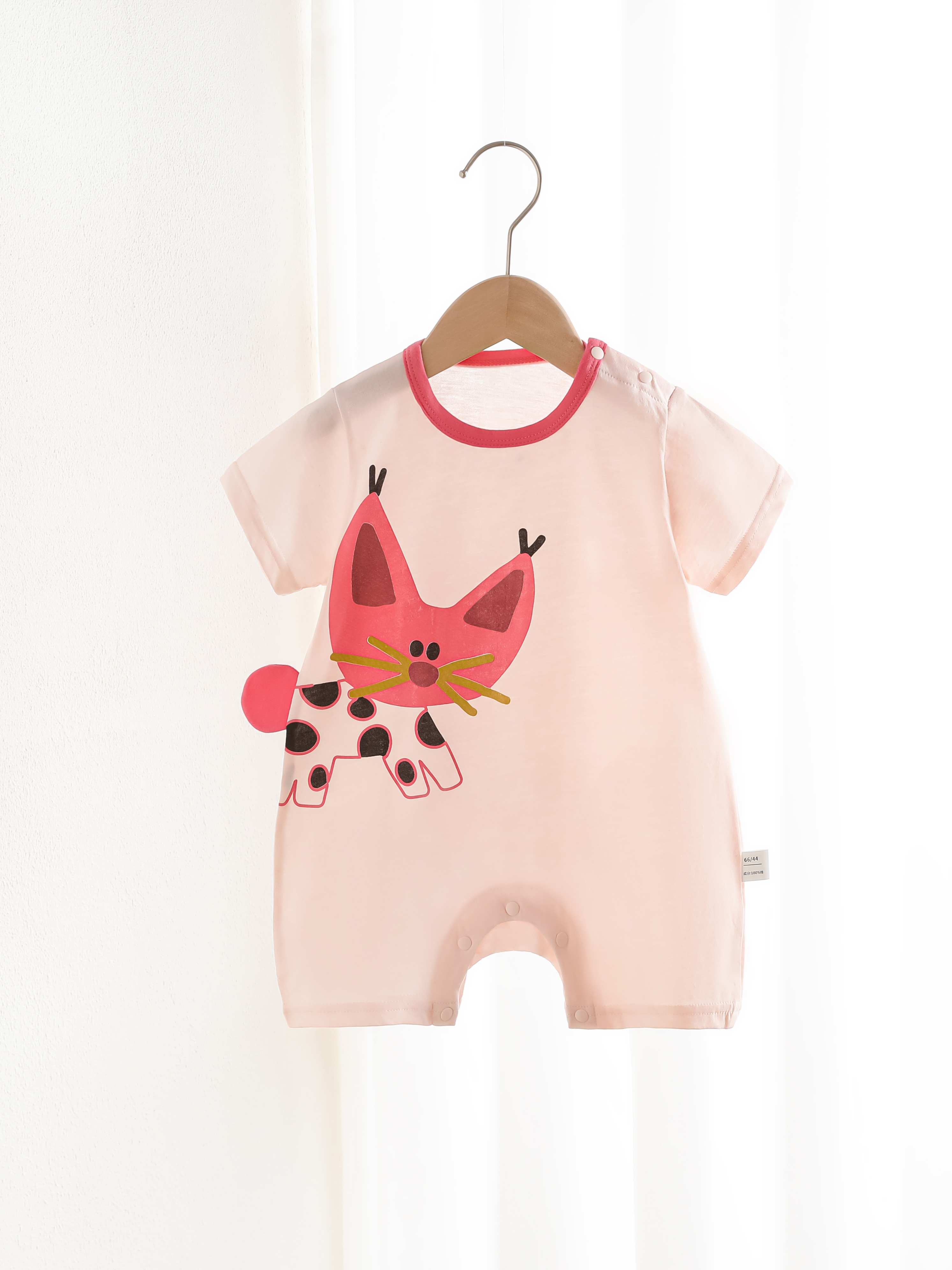Lightweight Pure Cotton Unisex Toddler Outfit Featuring Diverse Animals