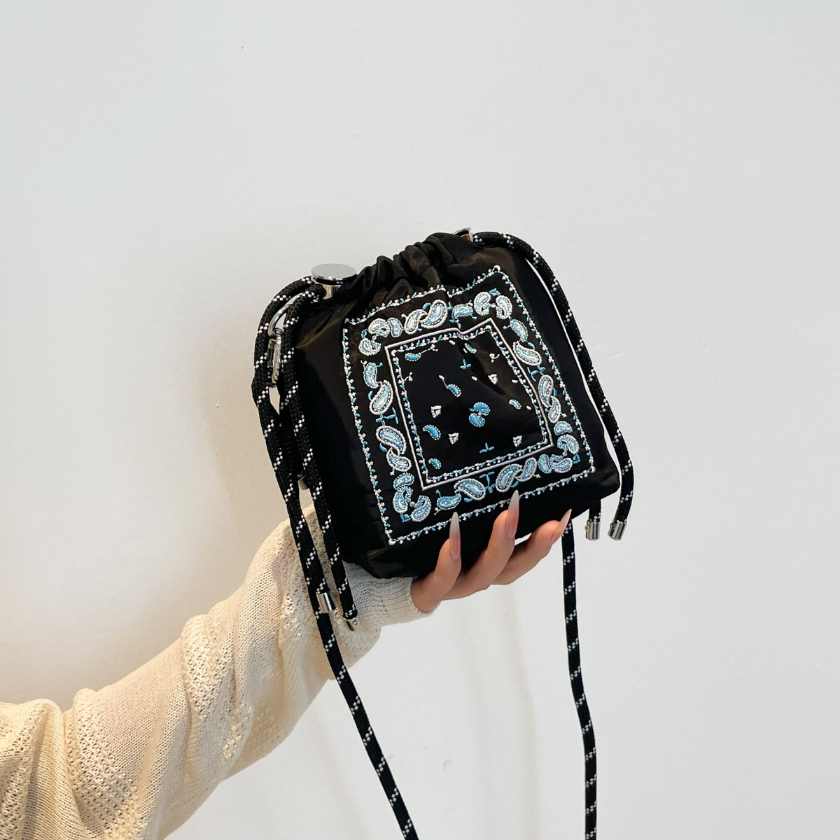 New Paisley Crossbody Bag Free Delivery To Your Door Paisley Crossbody Designer Bag Bag Luxury Bag Women's Embroidered Bag