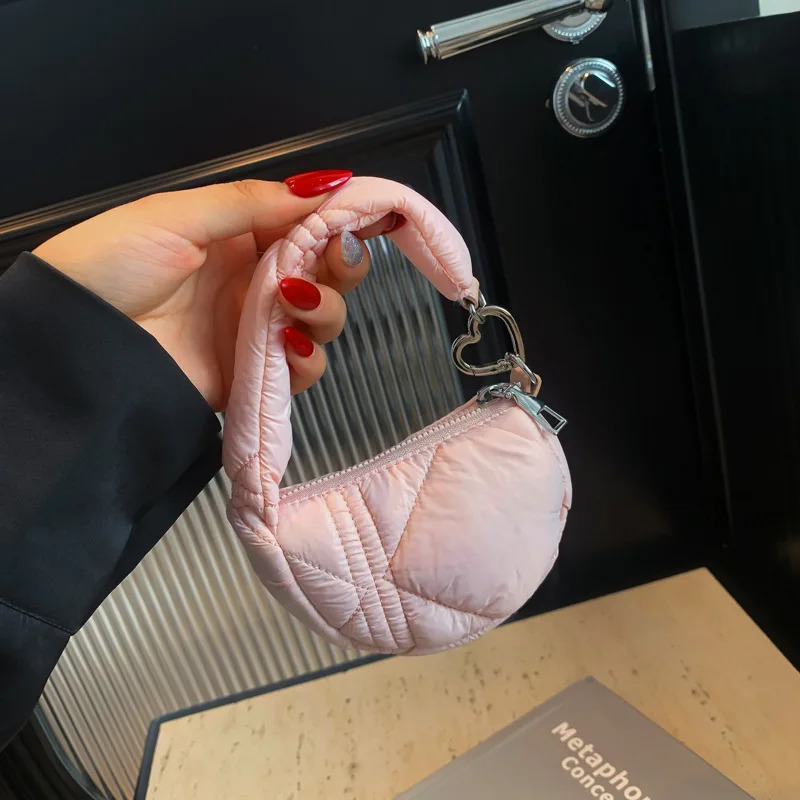 Womens Bag Pendants Korean Kawaii Cute Versatile Accessories Headphones Lipstick Change Multifunctional Storage Bags 250801