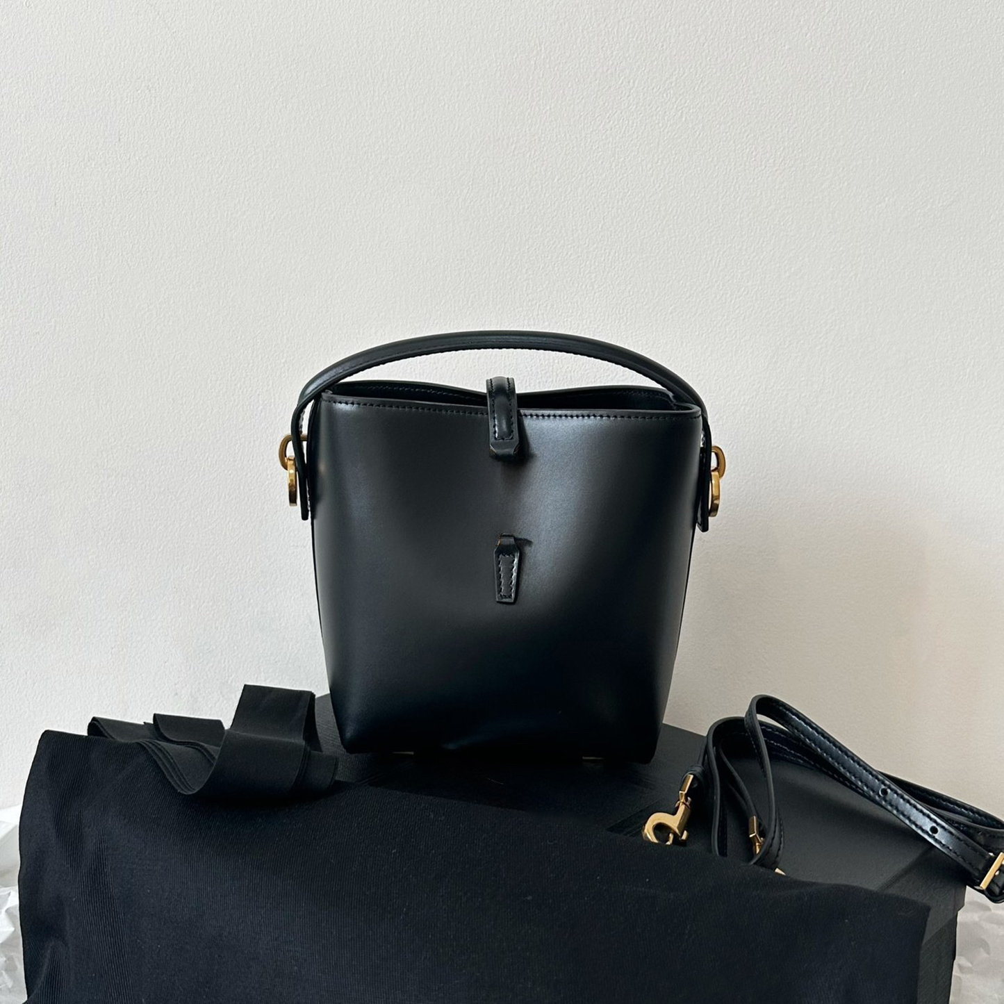 designer bag mini bag le37bag luxury tote bag bucket bags saintlaurants bag women bag LE CASSANDRE purse shoulder bag handbag crossbody bag leather Hobo Underarm Bag