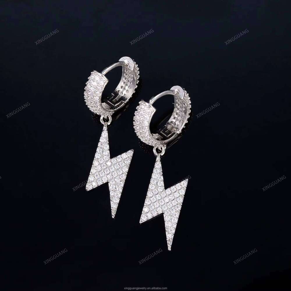 New Style Hip Hop Jewelry Lighing S Sier Gold Plated Ice Out VVS Moissanite Dia Custom Earrings for Men