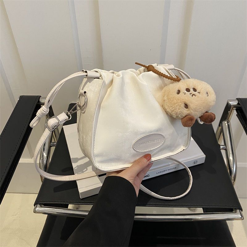 Free Shipping Designer Bag Luxury Bag Niche Wrinkled Cloud Bag For Women 2025 New French Style Versatile Crossbody Bag Fashionable Commuter Small Bag