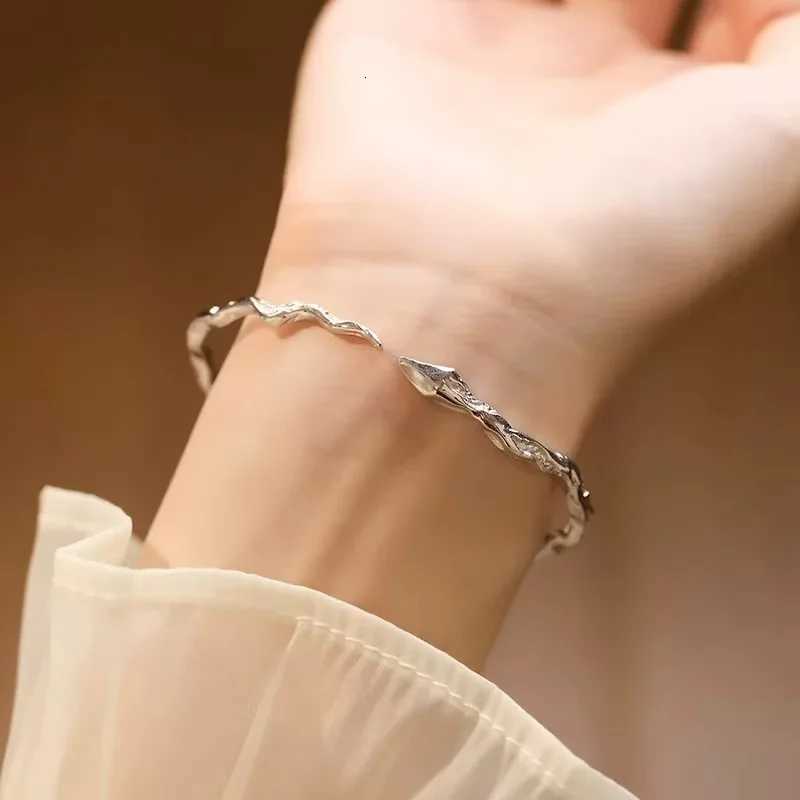 New 925 Sterling Silver Snake Shape Bracelet Simple Charm Personality Bracelet Birthday Party Gift for Women Exquisite Jewelry Z250807
