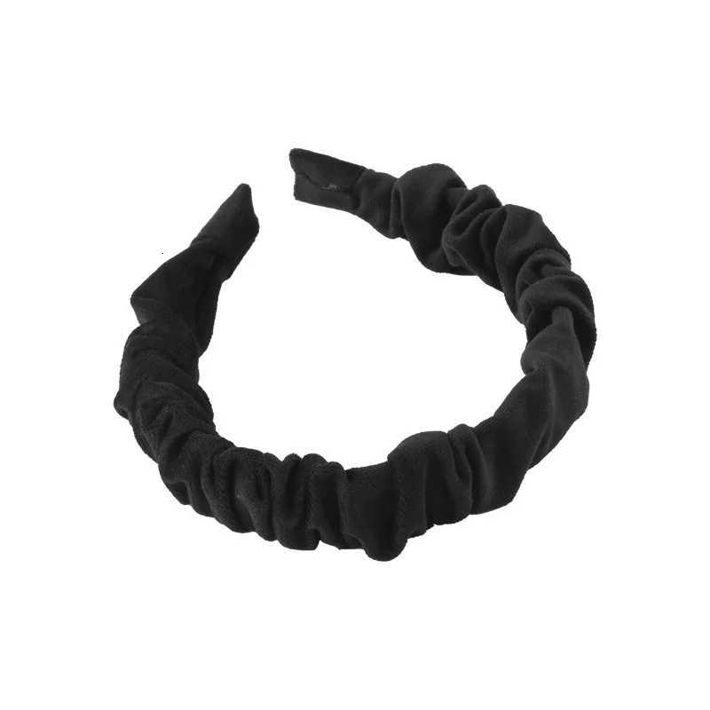 Winter Solid Veet Bezel Wen Girl Broadside Hair Bands Pearl Cross Band Hair Hoop Fashion Black Leather Braided Hair Y250808