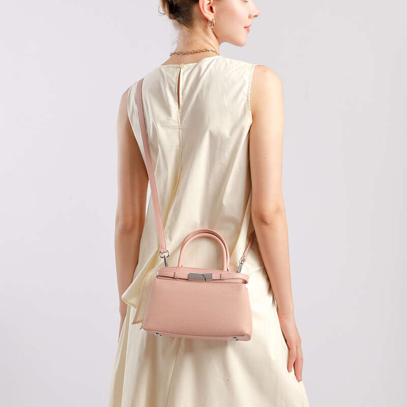 2025 New Genuine Leather Fashion for Women, Single Shoulder Small Square Stylish Crossbody Bag, Simple Trendy Versatile Women's Bag
