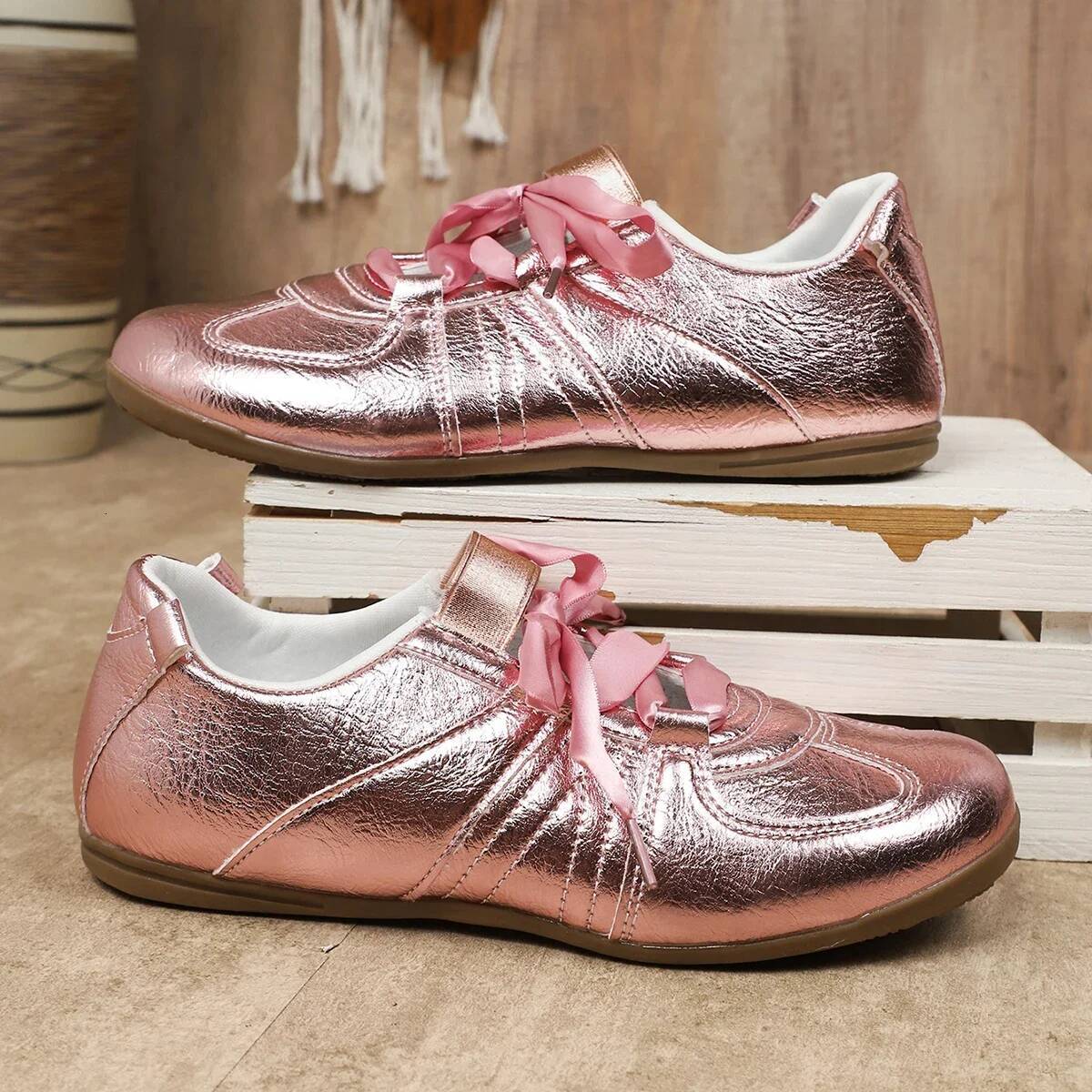 Fashion Gold Sier Women's Flat Sneakers Lightweight Soft Sole Casual Woman Comfortable Non Slip Pink Shoes Plus Size 43 ddmysaturn