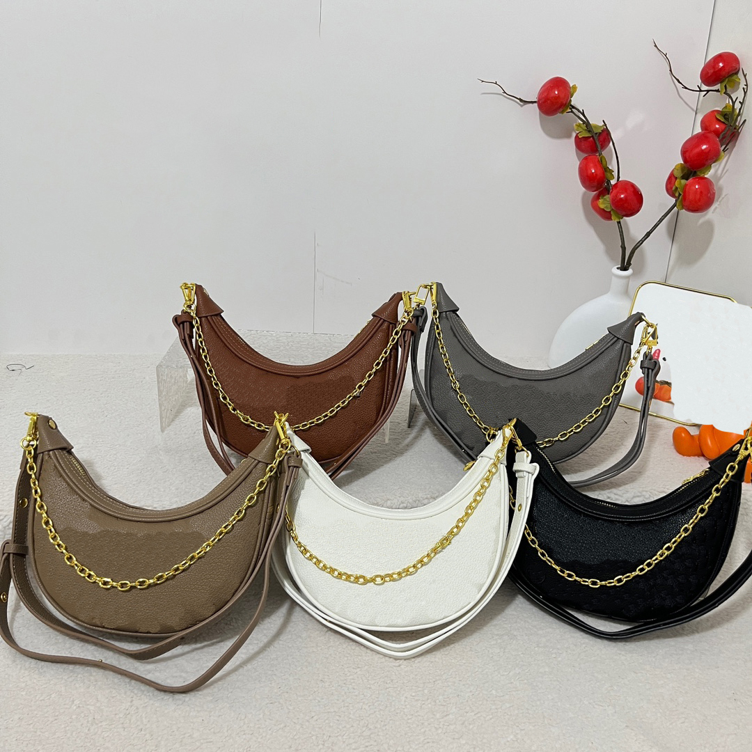 Designer bag designer makeup bag top Luxury Fashion Womens Shoulder Bag crossbody bag Evening Bag Handbag Chain Bag Women Leather Closure Messenger Retro Print Boxy