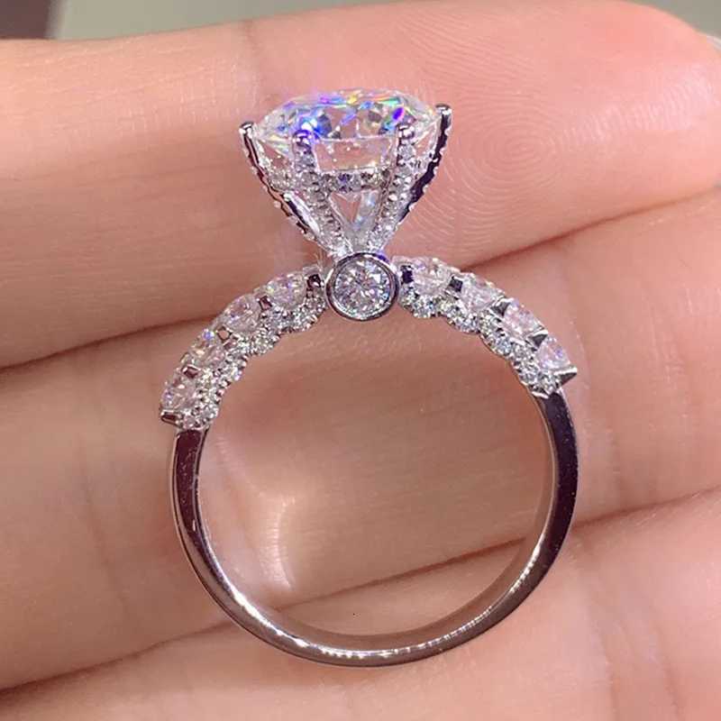 925 Sterling Silver Wedding Rings for Women AAA Cubic Zirconia Fashion Ladies Finger Accessories Jewelry Gifts Y250808