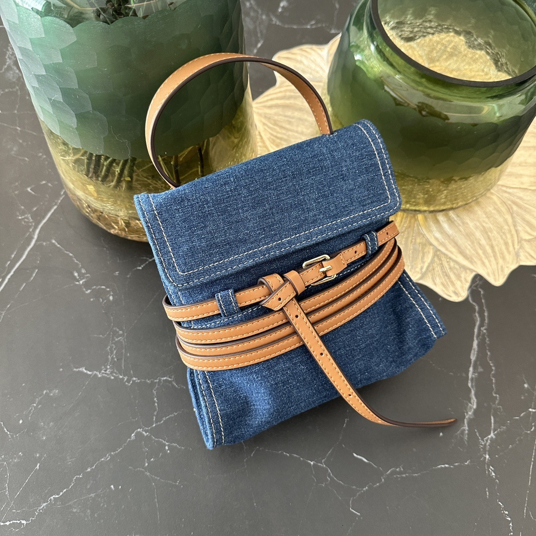 2025 Autumn New Women s Shoulder Bag Retro Cowboy Bag Flip Small Design Belt Women s Crossbody Bag Autumn New Designer Bag Mini Handbag