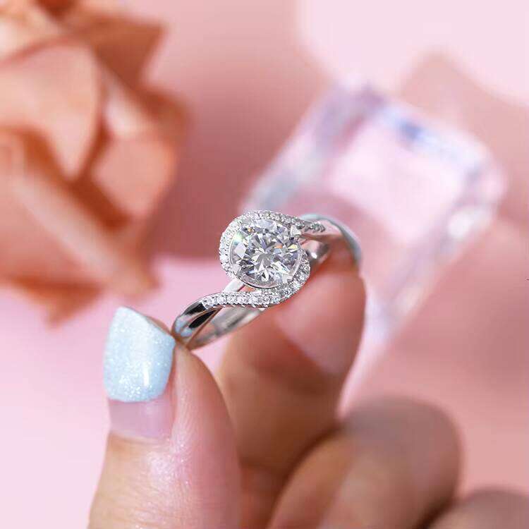 New Design Round Moissanite GRA Certificate Real Sold Gold Ring for Wedding