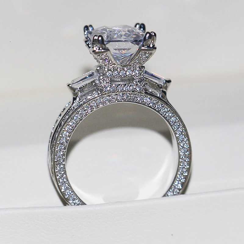 800 Gorgeous Full Cubic Zirconia Ring for Women Luxury Inlaid Square CZ Stone Engagement Wedding Rings New Fashion Jewelry Y250808