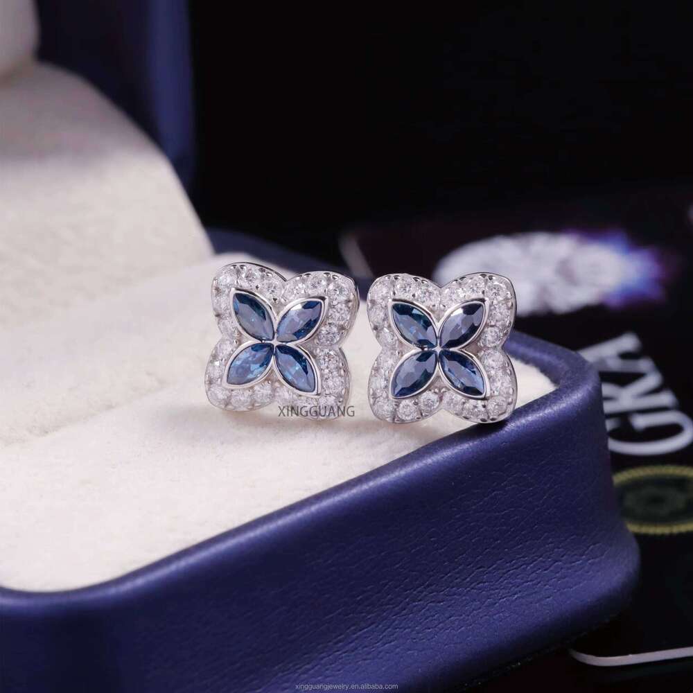 High Quality White Gold Plated Sterling Sier Shiny Vvs Moissanite Dia Four Leaf Clover Jewelry Stud Earring