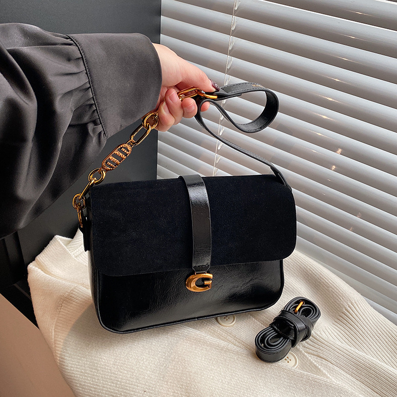 Fashionable frozen bottom bag suitable for winter women and trendy small square bag niche simple and casual shoulder bag Z250324