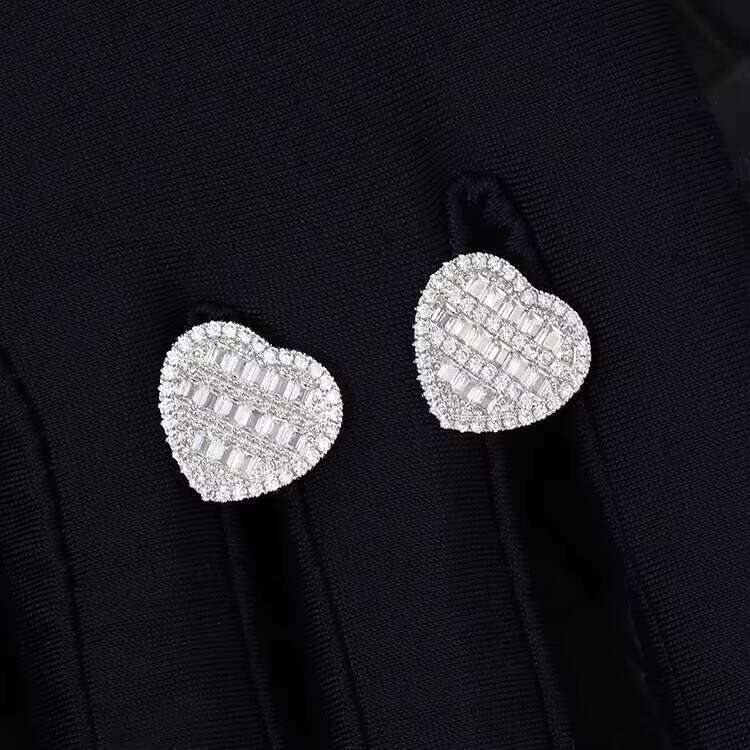 Pass Dia Tester VVS Moissanite Stud Sterling Sier Gold Plated Heart Fine Jewelry Earrings for Women